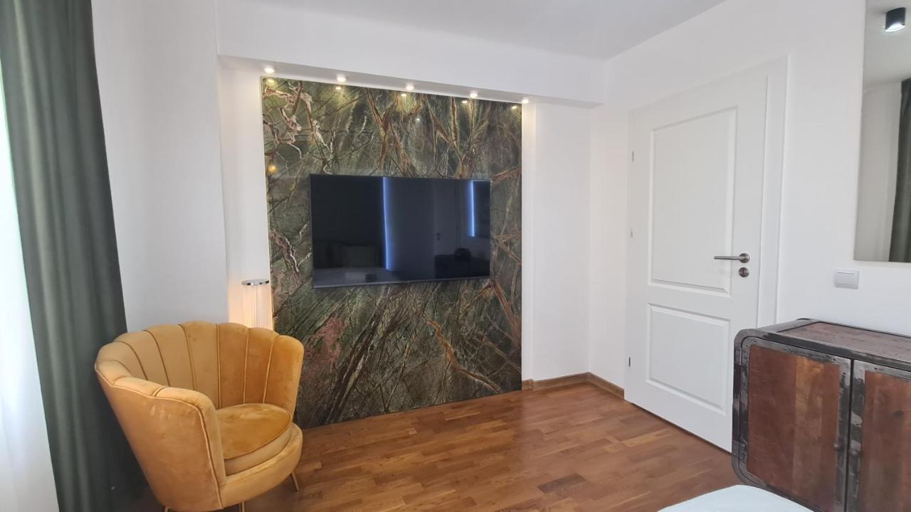 Main Square 5 Star Luxury Apartment With View Cluj-Napoca Exterior foto