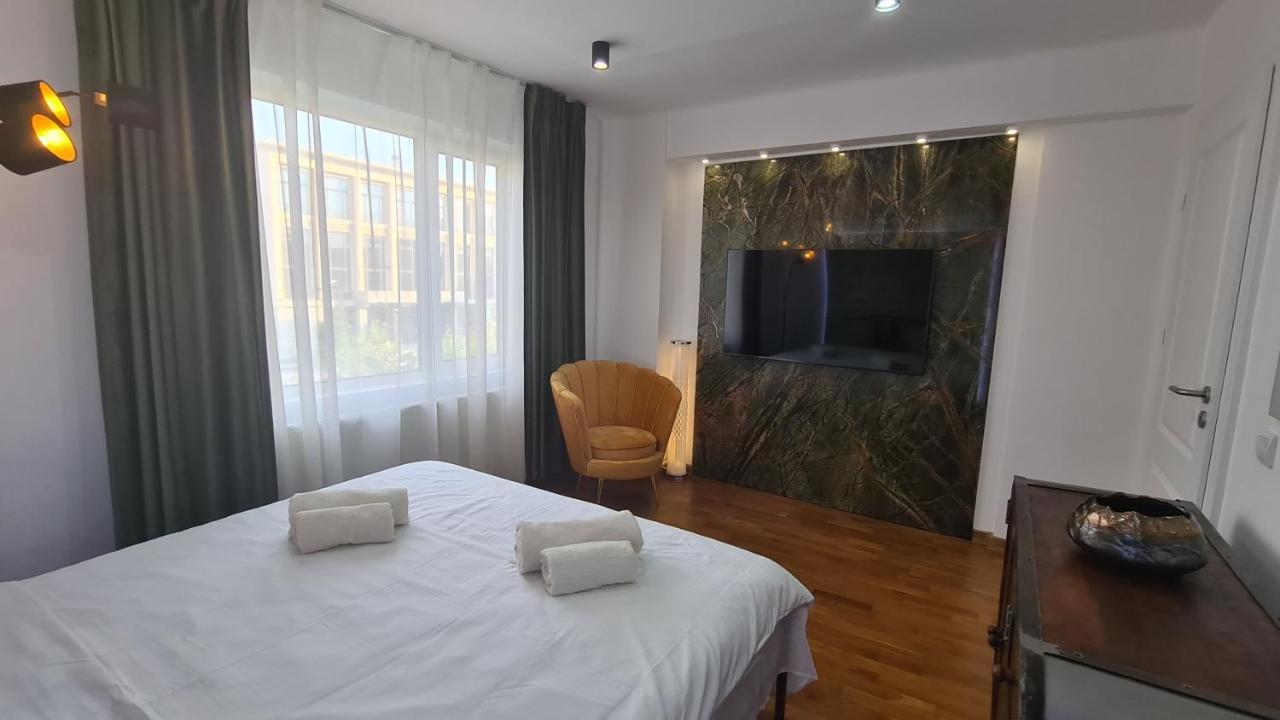 Main Square 5 Star Luxury Apartment With View Cluj-Napoca Exterior foto